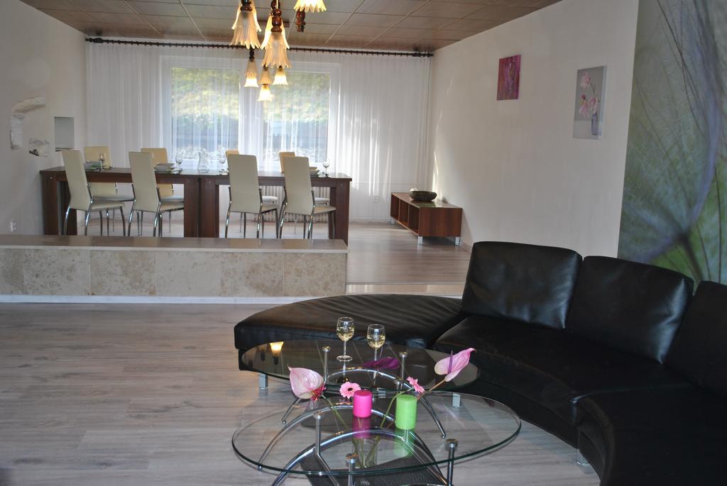 Apartment Mlynska เยเซนิค ภายนอก รูปภาพ