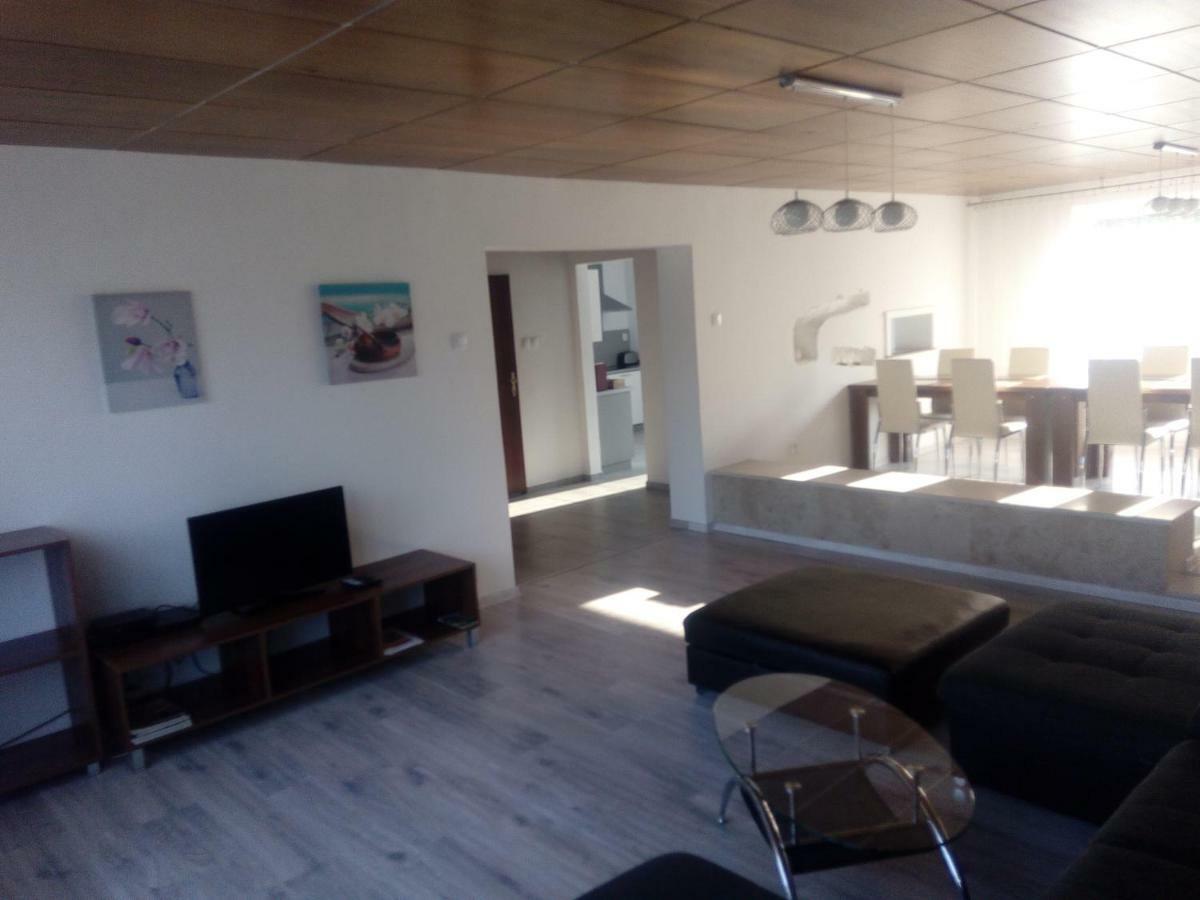 Apartment Mlynska เยเซนิค ภายนอก รูปภาพ